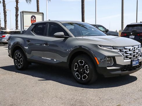 Used 2024 Hyundai Santa Cruz SEL FWD image 3