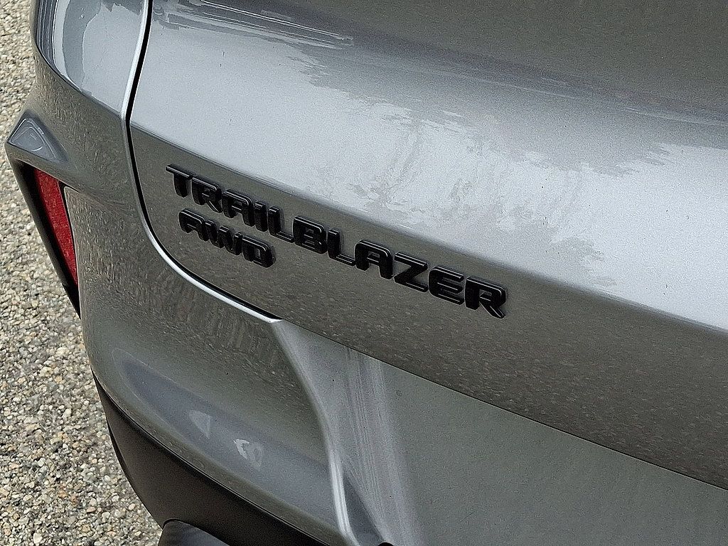 Certified 2023 Chevrolet TrailBlazer RS AWD/4WD image 24