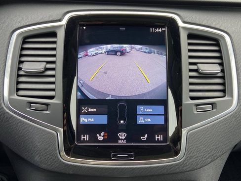 Used 2022 Volvo XC90 T5 Momentum w/ Climate Package image 19