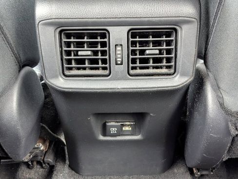 Used 2021 Toyota RAV4 XLE FWD image 16