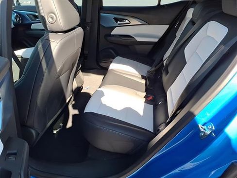 New 2026 Chevrolet Equinox EV LT image 15