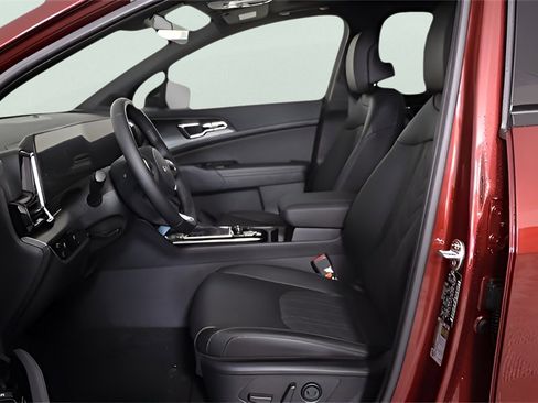 Used 2024 Kia Sportage X-Line w/ X-Line Premium Package image 18