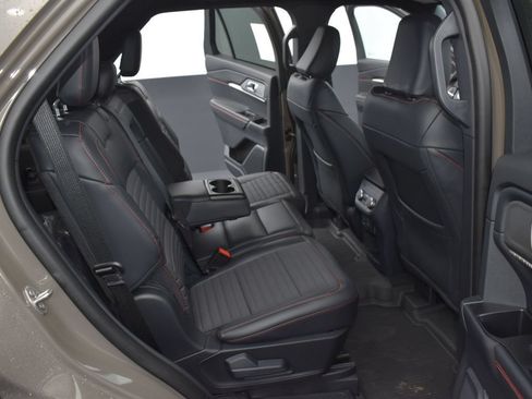 New 2026 Ford Explorer ST-Line w/ ST-Line Street Pack AWD/4WD image 14