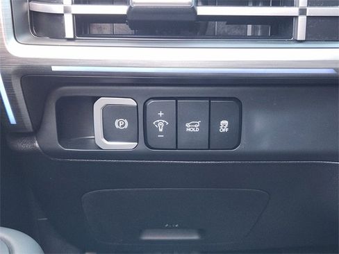 Used 2025 Hyundai Santa Fe Limited image 23