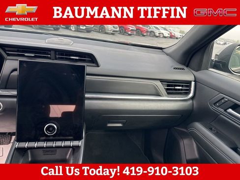 Used 2025 GMC Terrain Elevation AWD/4WD image 25