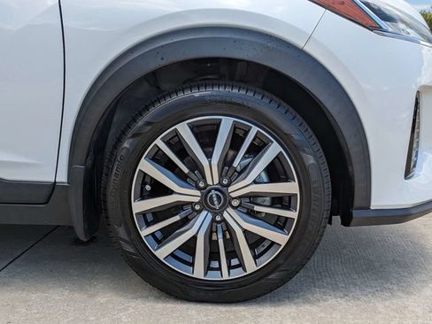 Used 2023 Nissan Kicks SV FWD image 12