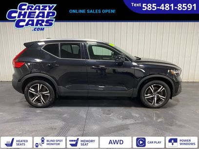 Used 2023 Volvo XC40 B5 Core