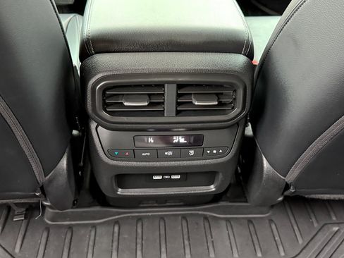 Used 2023 Honda Pilot EX-L image 22