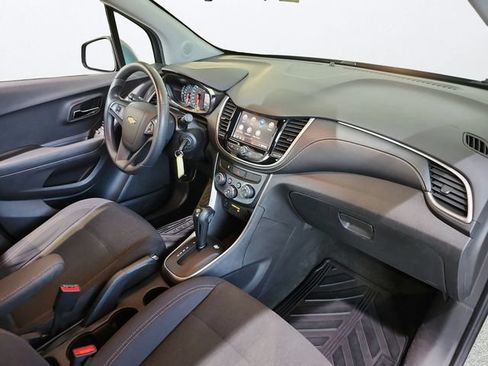 Used 2020 Chevrolet Trax LS w/ Tint and Cruise Package FWD image 20