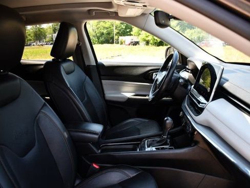 Used 2022 Jeep Compass Limited w/ Sun and Sound Group AWD/4WD image 24