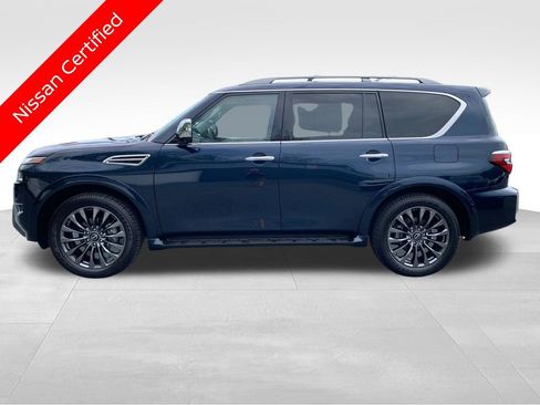 Used 2024 Nissan Armada Platinum w/ Captain's Chairs Package RWD image 2