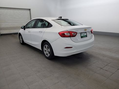 Used 2017 Chevrolet Cruze LS FWD image 5