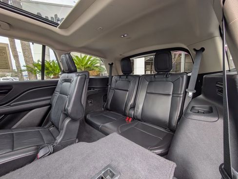 Used 2020 Lincoln Aviator Reserve w/ Equipment Group 201A image 22