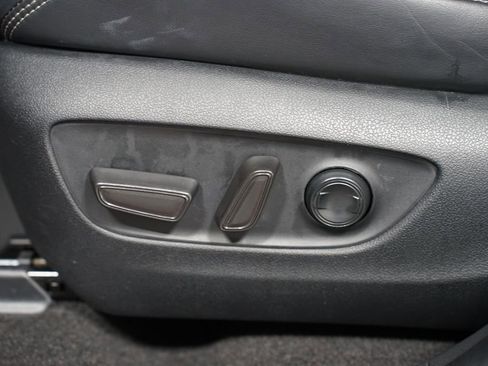 Used 2023 Toyota RAV4 Limited image 34