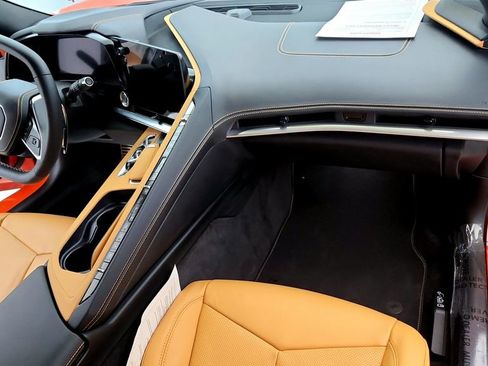 Used 2025 Chevrolet Corvette Stingray Preferred Cpe w/ Battery Protection Package RWD image 14