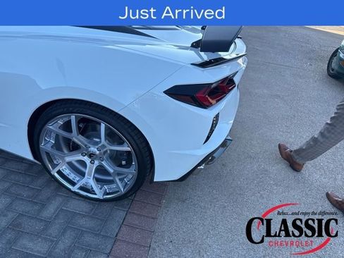 Used 2020 Chevrolet Corvette Stingray Coupe w/ Chrome Exterior Badge Package image 11