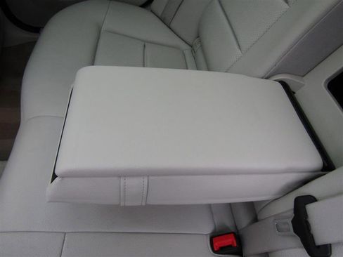 Used 2015 Mercedes-Benz E 350 Sedan w/ Premium 1 Package image 29