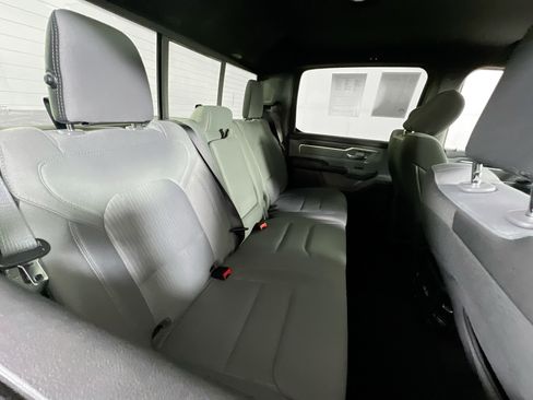 Used 2022 RAM 1500 Big Horn AWD/4WD image 25