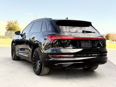 Used 2019 Audi e-tron Prestige image 13