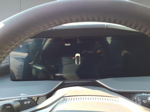 Used 2025 Nissan Murano SV image 12