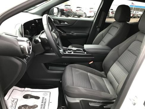 Certified 2026 Chevrolet Equinox LT AWD/4WD image 15