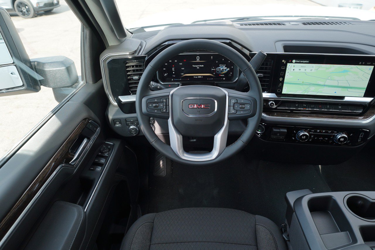 New 2026 GMC Sierra 2500 SLE w/ SLE Value Package; AWD/4WD image 9