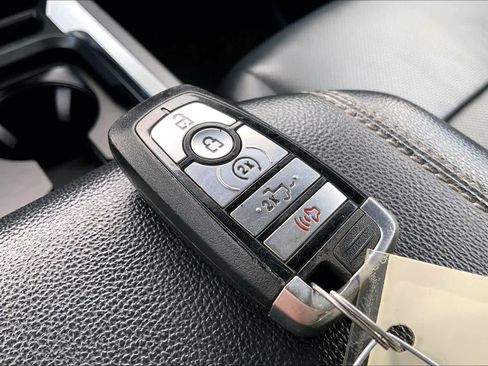 Used 2024 Ford F250 Lariat w/ Sport Appearance Package AWD/4WD image 15