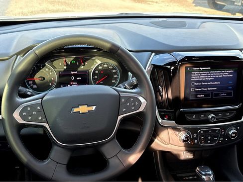 Used 2020 Chevrolet Traverse Premier w/ Redline Edition image 4