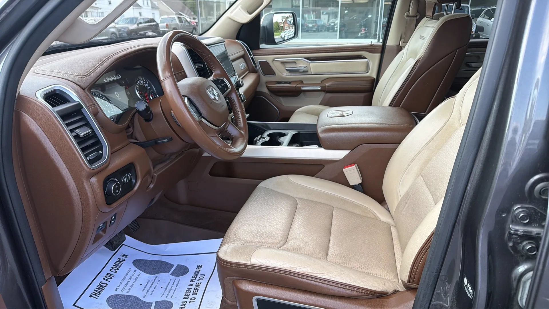 Used 2021 RAM 1500 Laramie AWD/4WD image 10