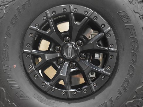 Used 2023 Ford F150 Raptor w/ Raptor 37 Performance Package AWD/4WD image 40