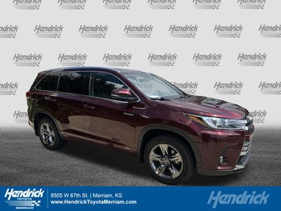 Used 2017 Toyota Highlander Limited Platinum