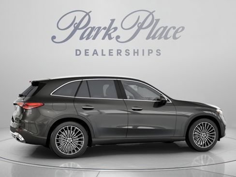 Used 2026 Mercedes-Benz GLC 300 4MATIC image 30