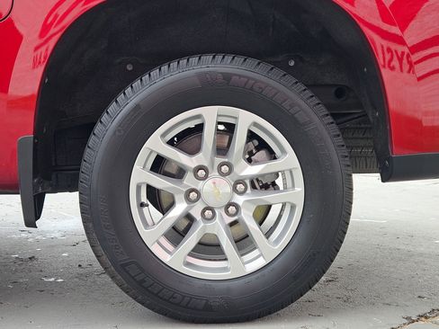 Used 2020 Chevrolet Silverado 1500 LT w/ Texas Edition RWD image 28
