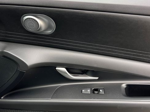 New 2025 Hyundai Elantra Blue image 18