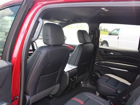 New 2026 Chevrolet Traverse RS FWD image 27