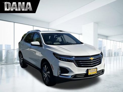 Used 2024 Chevrolet Equinox Premier AWD/4WD image 1