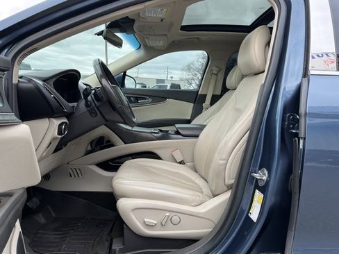 Used 2019 Lincoln Nautilus Reserve image 25