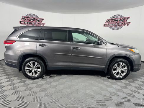 Used 2019 Toyota Highlander AWD V6 image 8