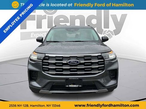 Used 2026 Ford Explorer Active AWD/4WD image 1
