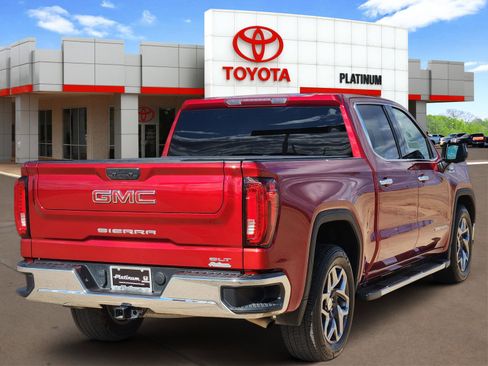 Used 2023 GMC Sierra 1500 SLT image 4