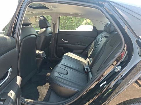 Certified 2023 Hyundai Elantra Limited FWD image 20