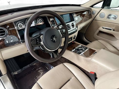Certified 2015 Rolls-Royce Wraith RWD image 11