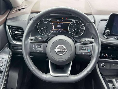 Used 2022 Nissan Rogue SV w/ SV Premium Package AWD/4WD image 14