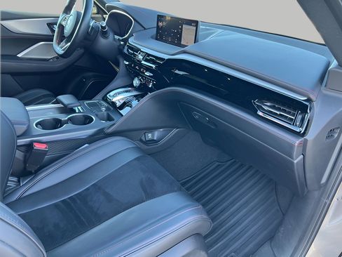 Used 2023 Acura MDX A-Spec image 37