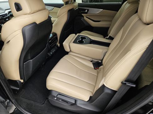 Used 2024 Acura MDX FWD w/ Technology Package image 12
