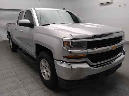 Used 2019 Chevrolet Silverado 1500 LT AWD/4WD image 13