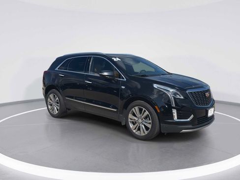Certified 2024 Cadillac XT5 Premium Luxury AWD/4WD image 2