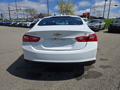 Used 2023 Chevrolet Malibu LT FWD image 4