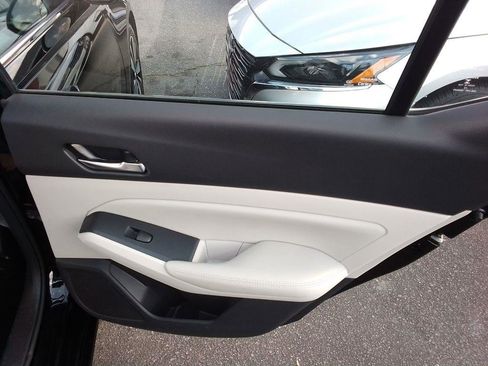 Used 2022 Nissan Altima 2.5 SV image 22