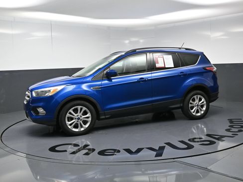 Used 2018 Ford Escape SE w/ SE Sync 3 Package FWD image 6